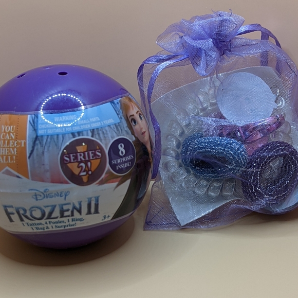 *SALE* Disney Frozen Bundle perfect for Stocking Stuffers or Birthday - Picture 8 of 10